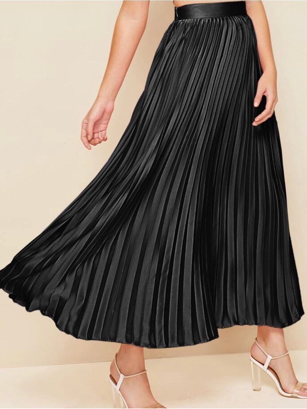 Black Pleated Maxi Skirt left slit size large